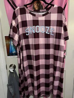 Pink plaid ladies night gown NEW size 2x-3x